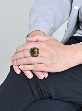 时尚钛钢戒指 雕花镶嵌虎眼宝石戒指 黑白松石椭圆形钛钢戒指指环