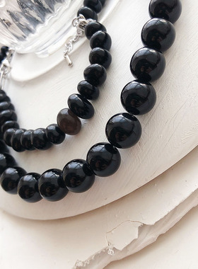 不规则黑色圆珠玛瑙石