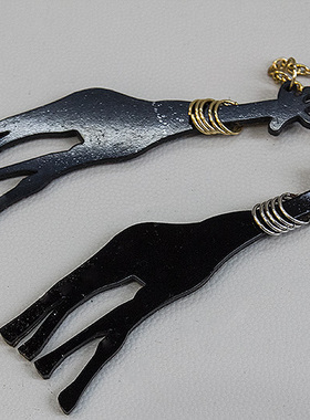 塑胶合金属女长颈鹿装饰链