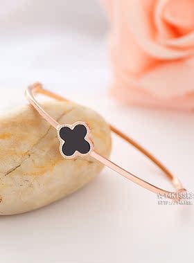 黑色钛钢镀18k玫瑰金贝壳手环