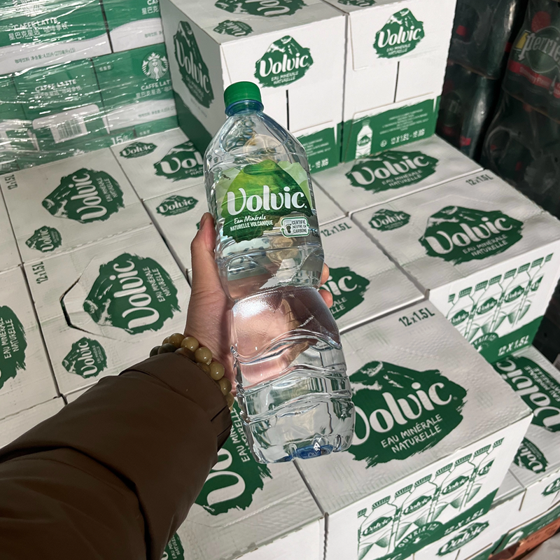 法国Volvic/富维克进口天然矿泉水500ml*24瓶饮用水家庭泡茶水 - 图3