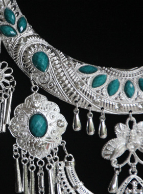 云南德宏景颇族大款新品上市苗银