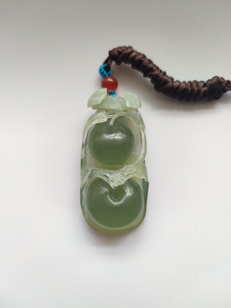 天然玉石岫玉绿料苹果平平安安挂件吊坠颈饰鉴定师藏品,淘宝优惠券,粉丝福利购,淘宝优惠卷