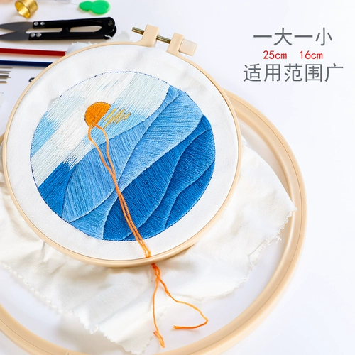 Набор инструментов ручной работы, с вышивкой