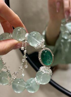 薄荷绿宝玻璃手链精致清冷感薄荷奶绿手串洋气时尚百搭串珠手链女