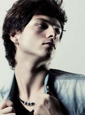 英国黑色男士时尚个性风短款项链