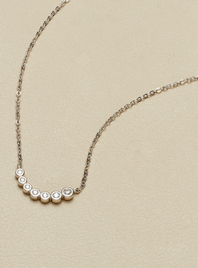 AHCHOO 静奢火彩爆闪渐变7钻莫桑石微笑项链小众高级S925银锁骨链