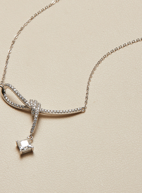 AHCHOO 火彩1克拉莫桑石满钻蝴蝶结八芒星项链小众S925银锁骨链