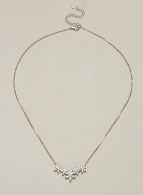 AHCHOO 静奢火彩爆闪花朵莫桑石吊坠项链小众高级感S925银锁骨链