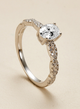 AHCHOO 静奢高级感1克拉莫桑石鸽子蛋戒指S925银椭圆碎钻蛋形指环