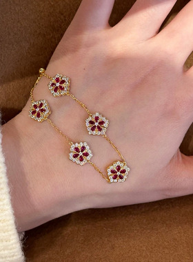 2025冬当季新款 衣佳人折扣 花朵手链轻奢感手环时尚简约手饰女