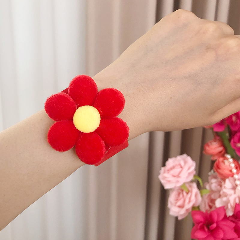 糊涂娘娘的礼品店小红花啪啪圈新娘伴娘手环手腕花可爱结婚礼用品 - 图2