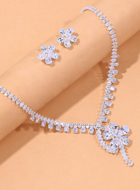 麦芭贝尔人造水晶女项链套装