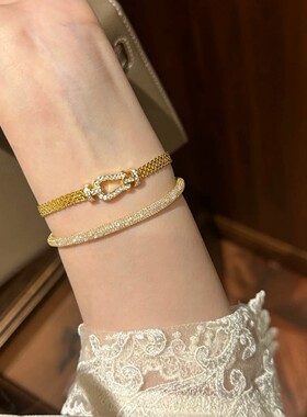 S925纯银高碳钻马蹄扣手链轻奢