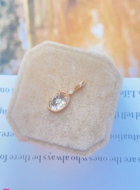 日系轻奢复古镂空吊坠项链