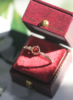 凰谨酒红石榴石925银镀金戒指