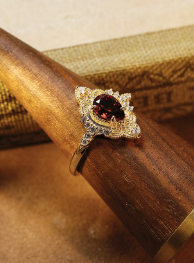 宫廷复古红石榴纯银镀金戒指女