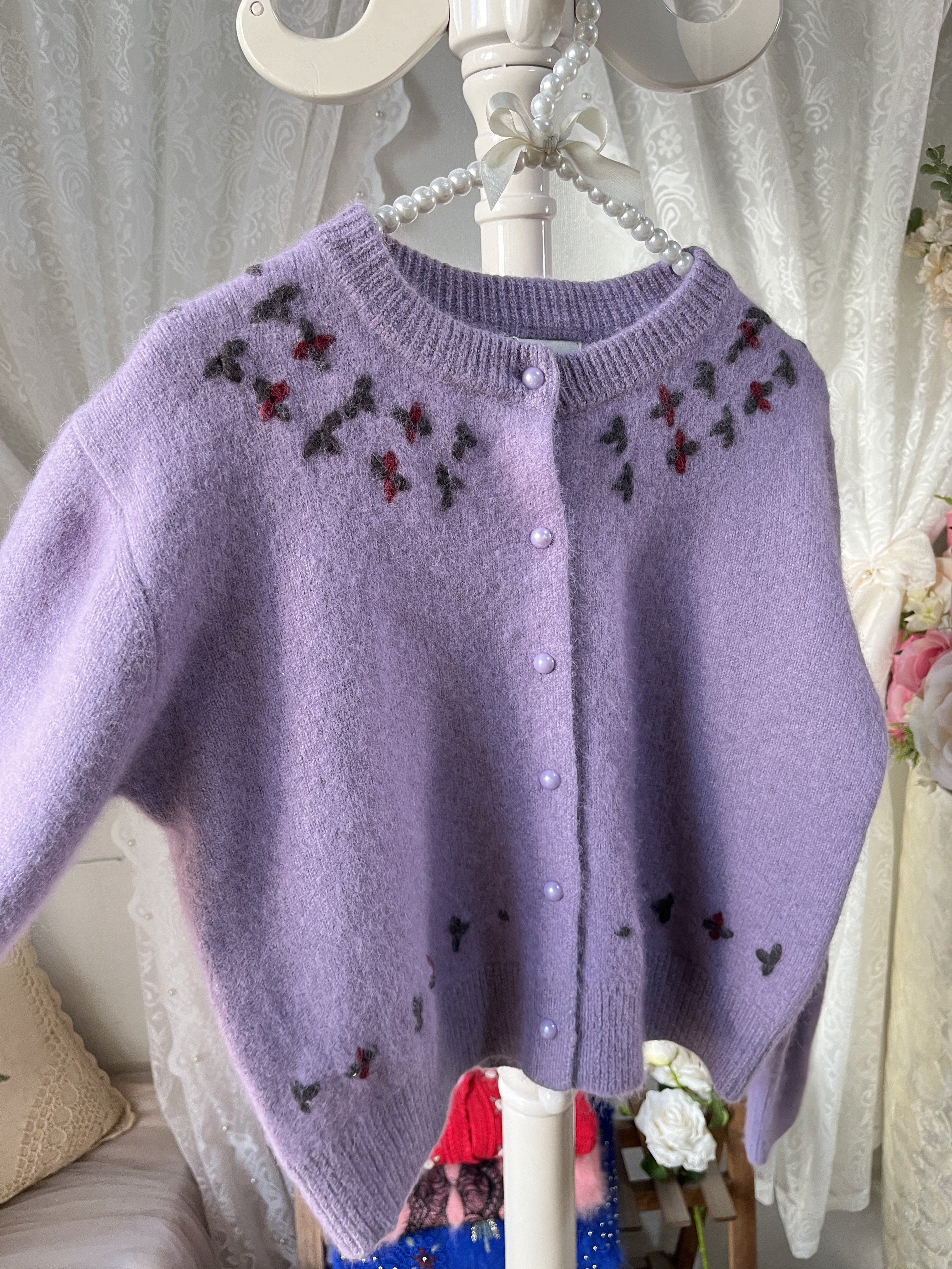 日系甜美风紫色圆领精致刺绣针织毛衣外套宽松短款百搭羊毛开衫,淘宝优惠券,粉丝福利购,淘宝优惠卷