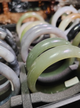 保真天然和田玉青玉手镯泥鳅背