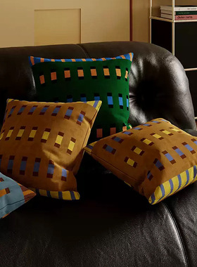 简约创意感家用抱枕美式复古客厅沙发靠背垫车载腰枕家居摆件