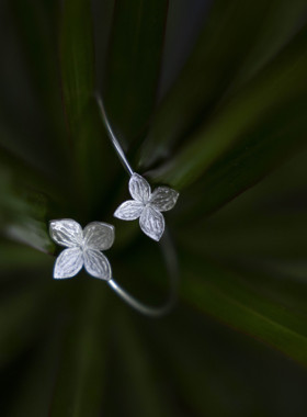 原创手工定制绣球花纯银手镯