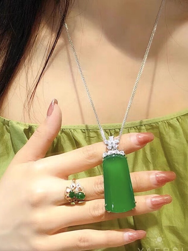 サマーセール35%オフ ☆超希少☆ 天然ペリドット 228.90Ct 鉱物 証明