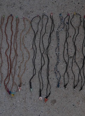 Antomoon 女式玻璃珠项链