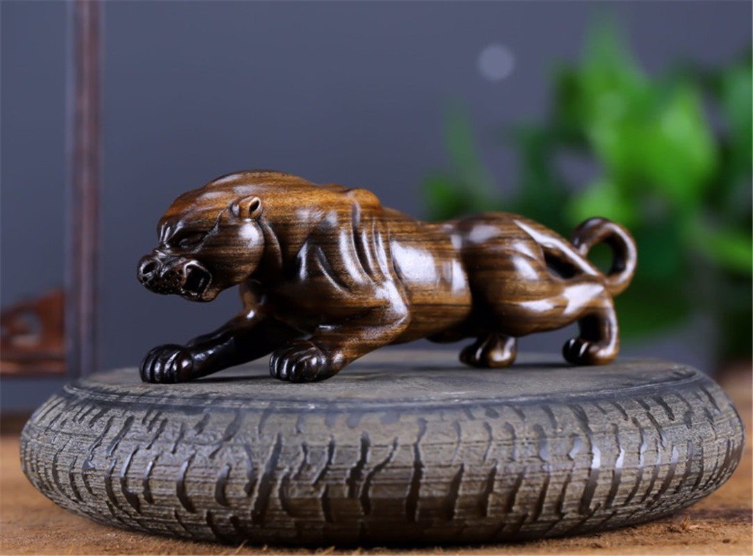 黑柿木雕刻金钱豹汽车摆件男士实木豹子车载大气中控台车内装饰品