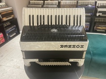 95 new German Horner 96 pearl white triple-leaf spring 37 key 8 5kg keyboard accordion