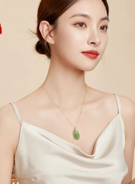 天然和田玉貔貅项链18K真金扣头银饰镀金链女士装饰品情侣玉吊坠