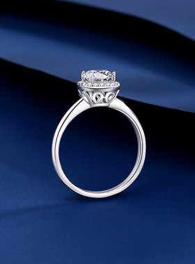 s925纯银求婚订婚女1克拉莫桑钻戒指四爪方包莫桑石方糖戒指轻奢
