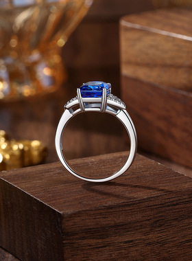 深邃眼眸7*9mm亮闪冰花白方高碳钻戒指女925纯银三角排钻手饰礼物