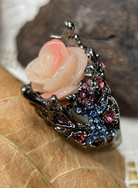 复古宫廷唯美高级轻奢哥特风个性食指戒指玫瑰花蜘蛛虫珀满25包邮