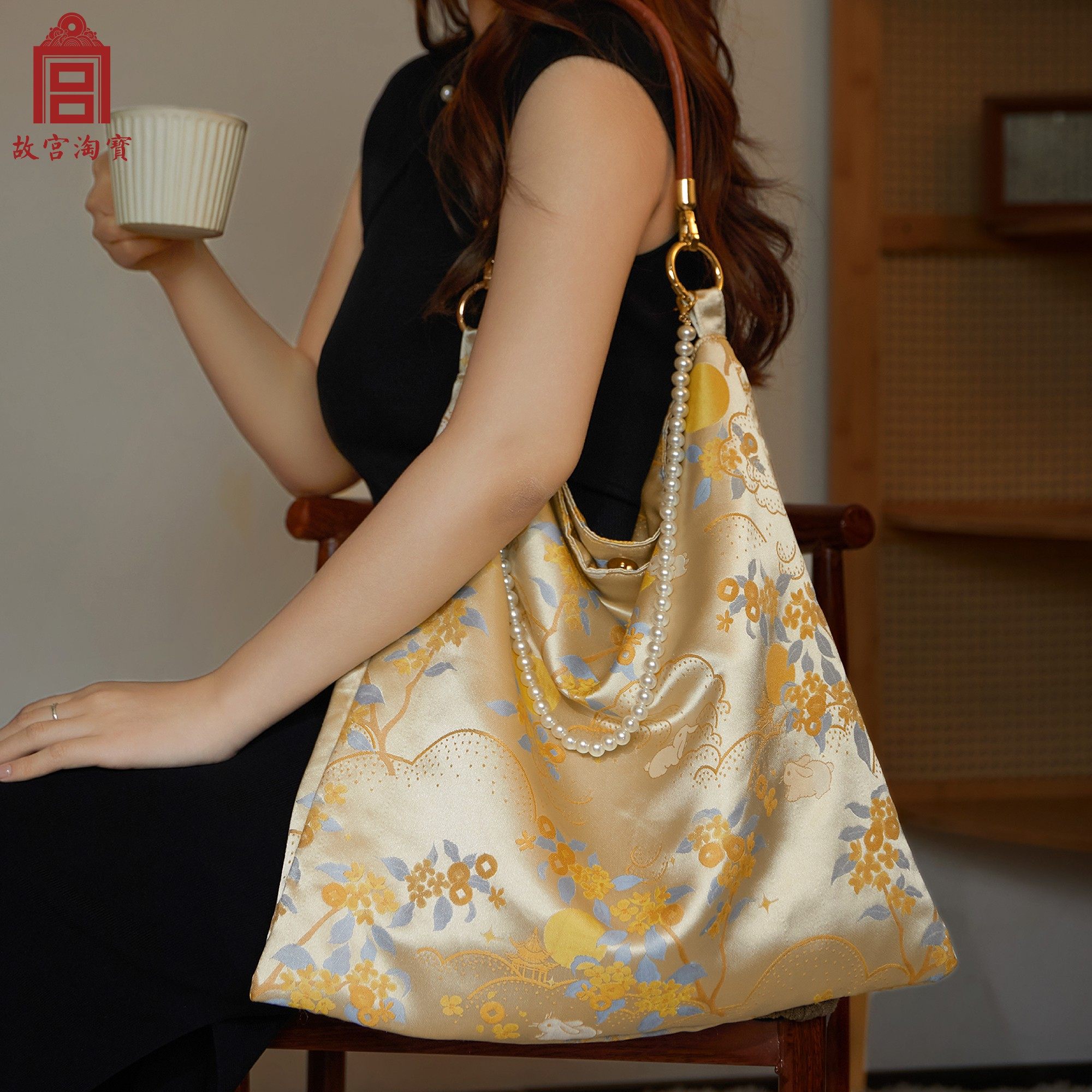 故宫淘宝｜金枝玉兔锦缎单肩包大容量新款文创新中式包包生日礼物,淘宝优惠券,粉丝福利购,淘宝优惠卷
