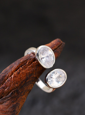 简约镶锆石可调节开口戒指