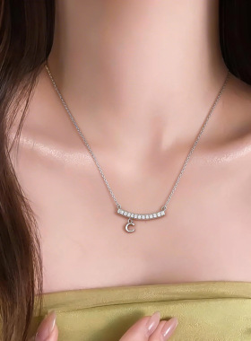 简约超闪锆石微笑马蹄吊坠项链