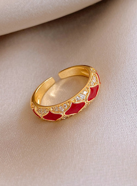 红色滴油菱形开口戒指