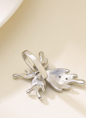 法式优雅珐琅滴釉镶钻蝴蝶戒指