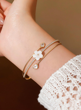 锆石贝母花朵三层手镯轻奢感