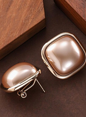 Fashionable Stud Earrings Pearl Geometric Square for Women