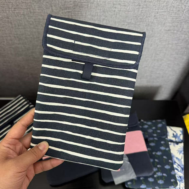 Export finals £24.95 pure cotton cushioned ipad bag mini tablet bag mobile phone digital storage bag Export finals £24.95 pure cotton cushioned ipad bag mini tablet bag mobile phone digital storage bag