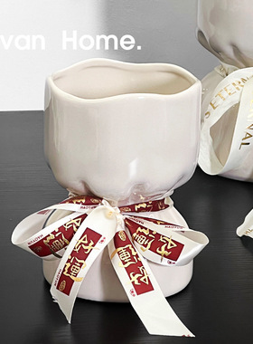 ins风高颜值陶瓷花瓶插花高级感创意软装家居手捧花束花瓶摆件