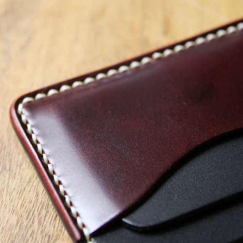 Медленная работа ручной работы сумки для карт