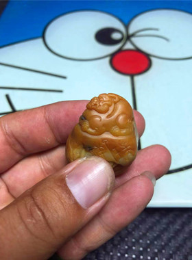 府上有龙鸡油黄新疆和田玉籽料