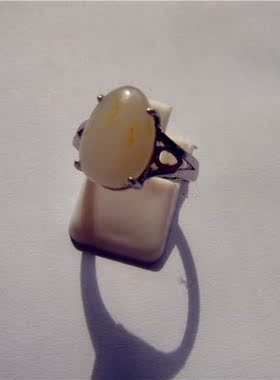 3.5克新疆和田玉籽料白玉戒指（包银活圈口，真皮无二上）