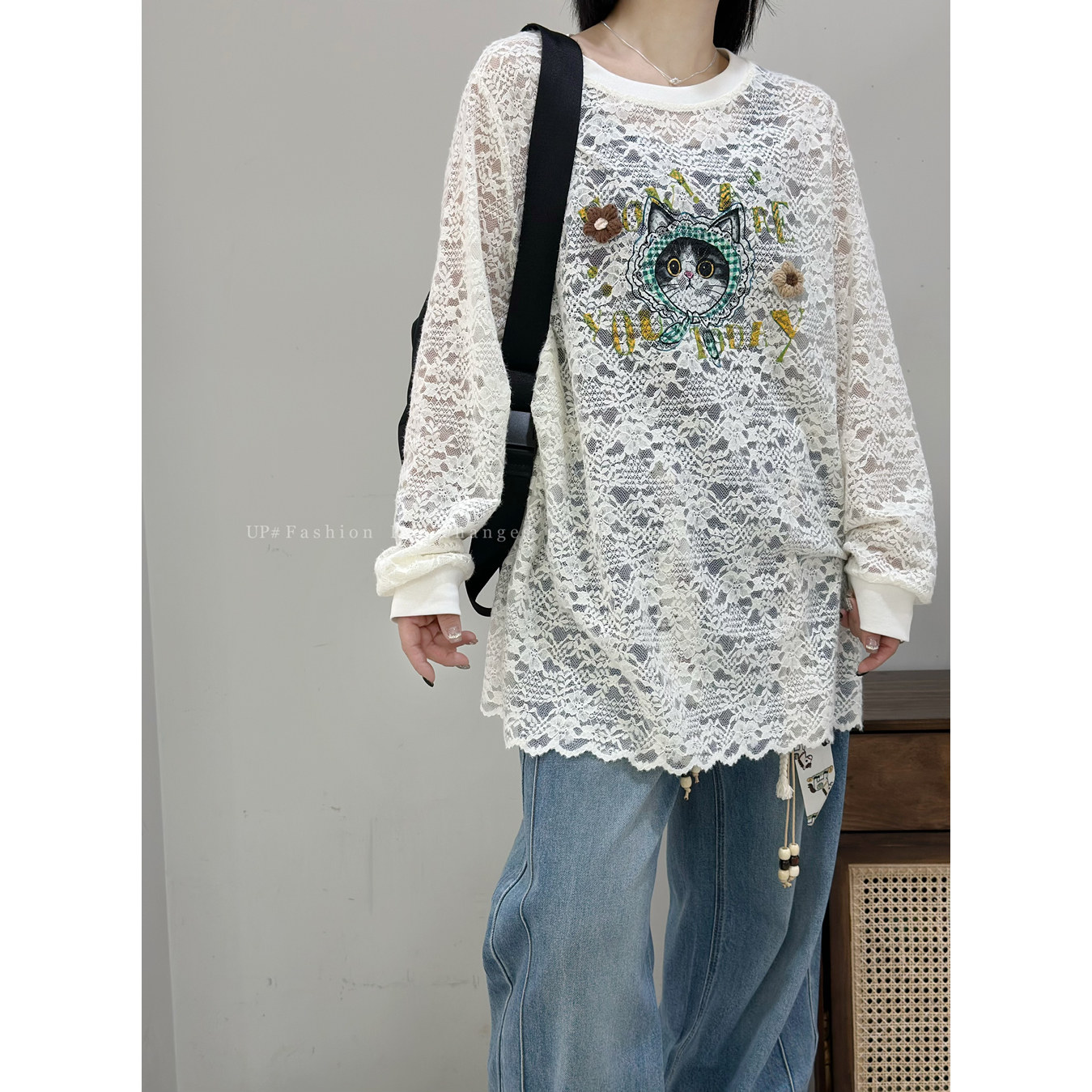 UP3255春加大码蕾丝衫女 200斤胖妹mm甜美风长袖镂空中长款打底衫,淘宝优惠券,粉丝福利购,淘宝优惠卷