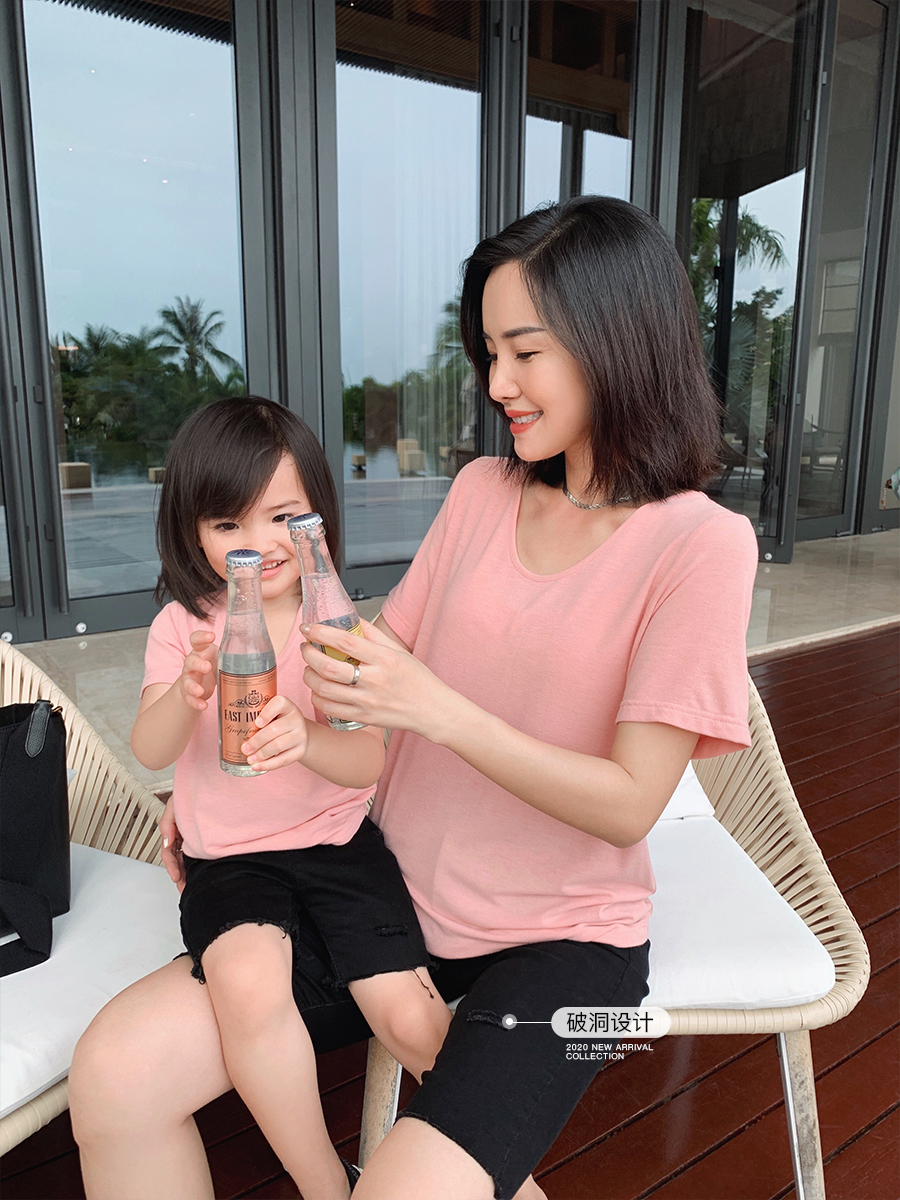 辰辰妈母女装亲珠子力牛仔骑士裤夏季女童洋气百搭紧身五分短裤 辰辰妈母女装亲珠子力牛仔骑士裤夏季女童洋气百搭紧身五分短裤
