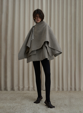 【现货】MAYALI 25AW 咖色斜纹编绳扣方片披肩 DOUBLEBOO