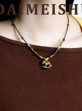 原创复古精致彩色滴油摇摇木马项链轻奢高级感气质百搭秋冬锁骨链