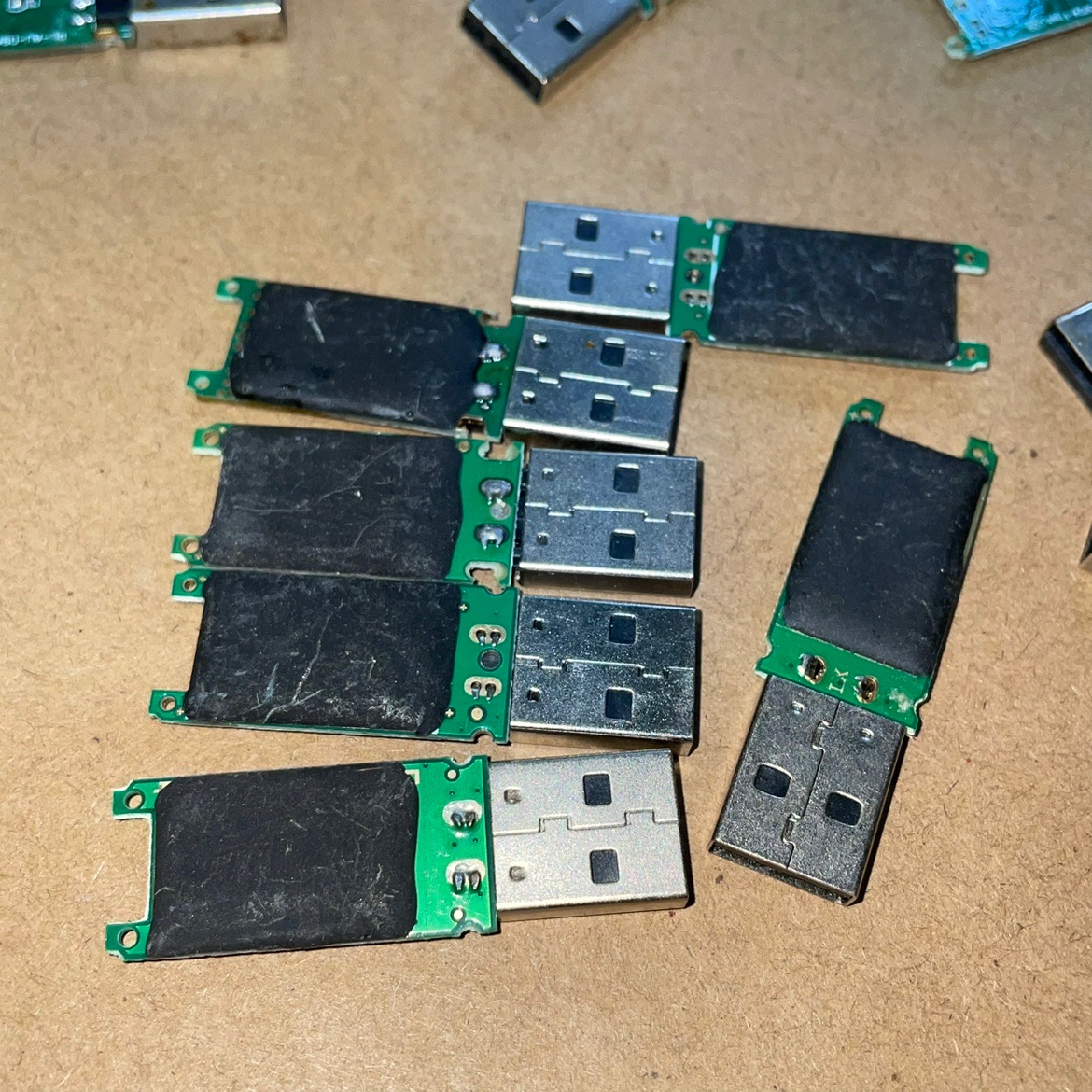 首件优惠 1毛钱研究价 各种坏的U盘线路板 绑定芯片 随随机发货 - 图2